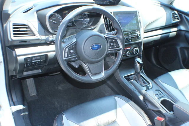 Used 2021 Crystal White Pearl Subaru Limited image 8