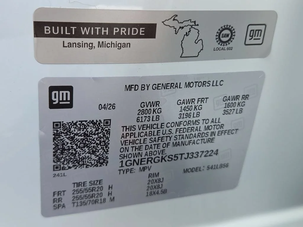 New 2026 Polar White Tricoat Chevrolet LT image 26