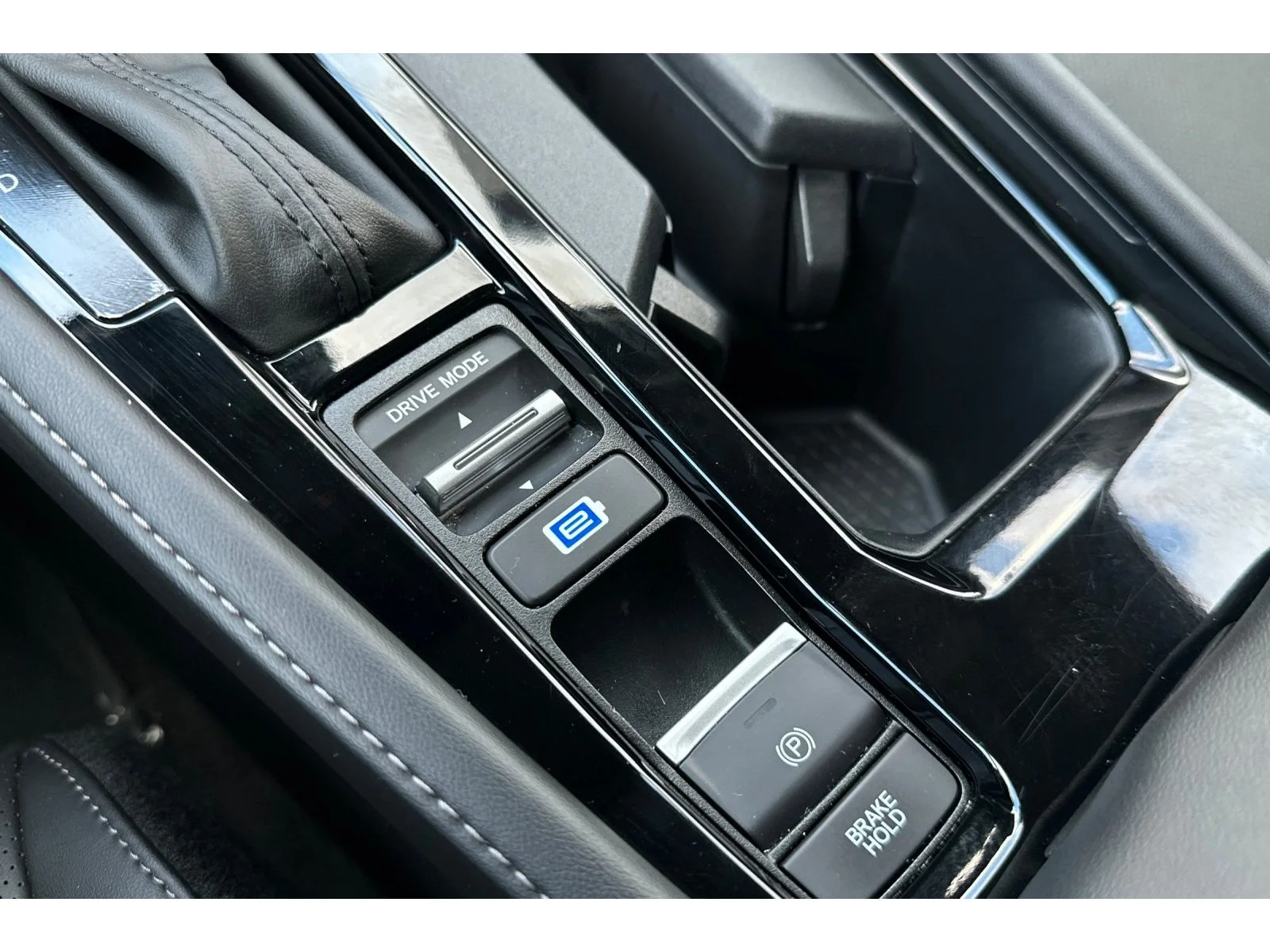 Used 2025 Crystal Black Pearl Honda Touring image 29