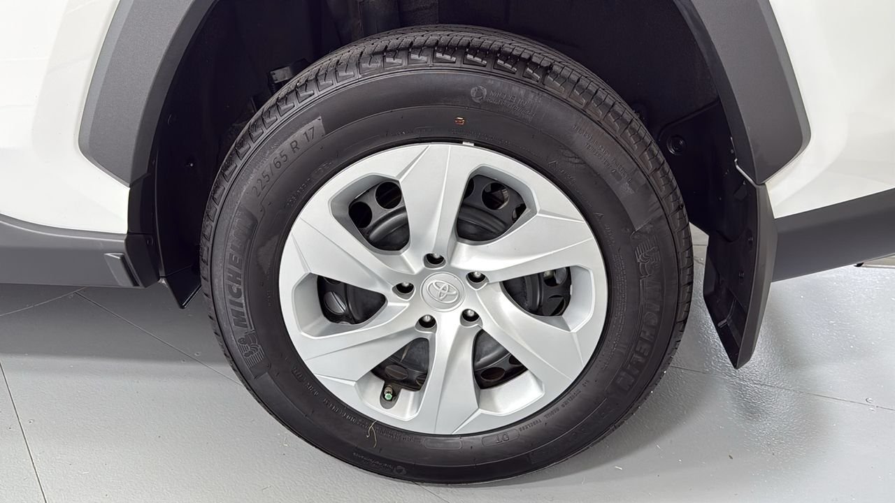 Certified Used 2025 White Toyota LE image 23