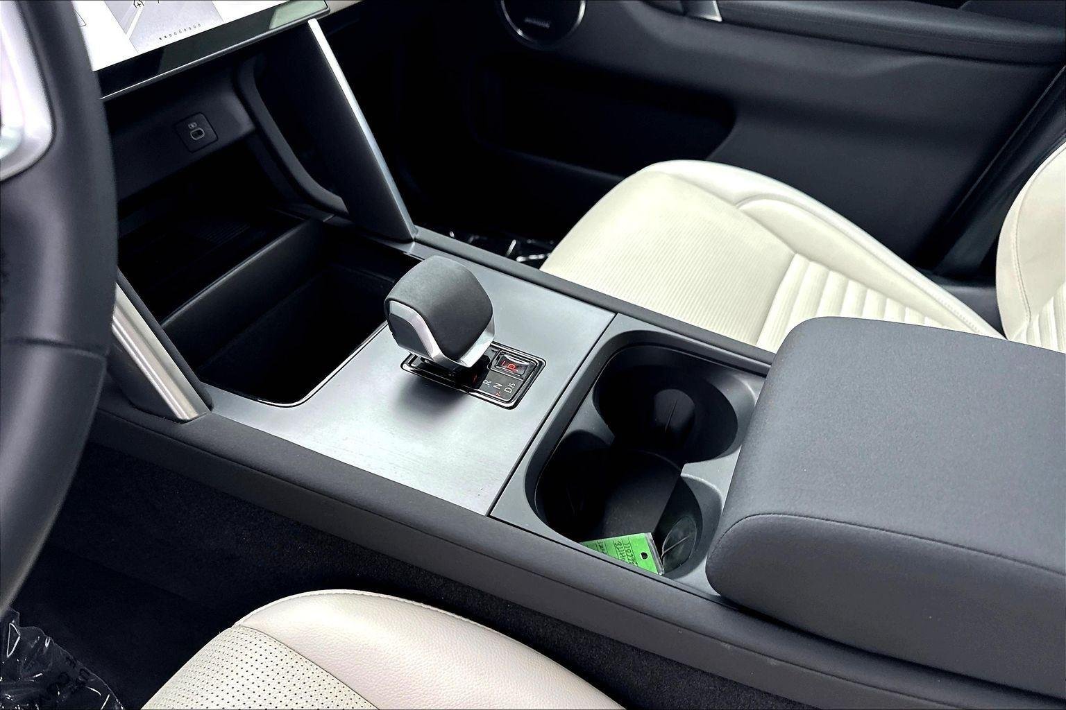 Used 2025 Fuji White Land Rover S image 21