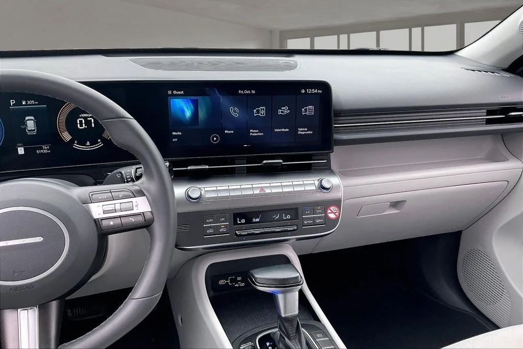 Used 2024 Blue Hyundai SEL image 9