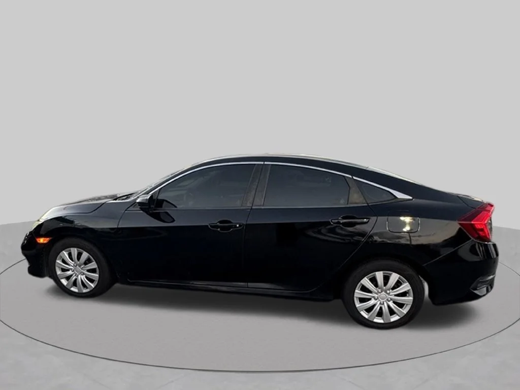 Used 2020  Honda LX image 3