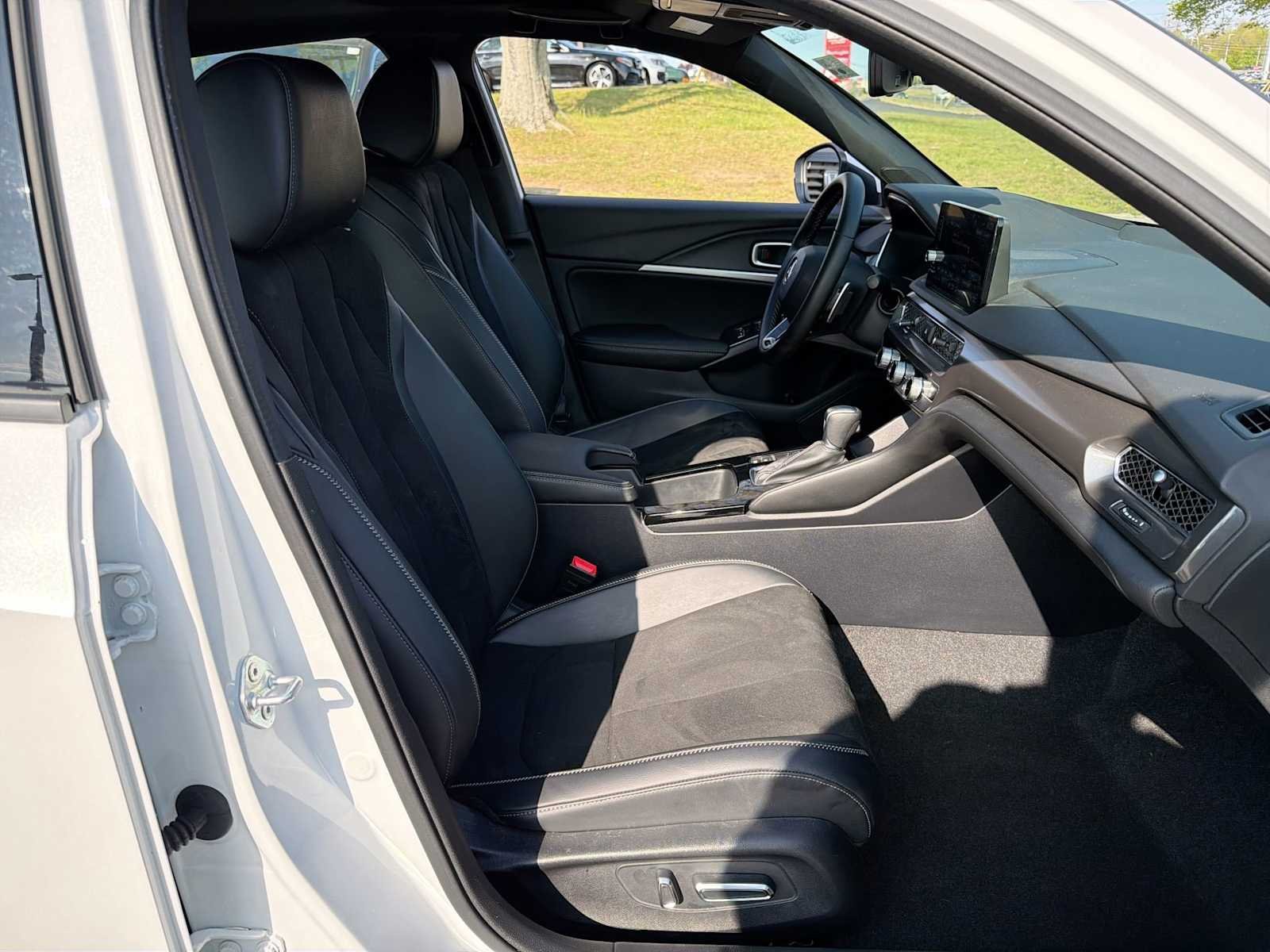 Used 2023 Platinum White Pearl Acura w/A-Spec Technology Package image 15