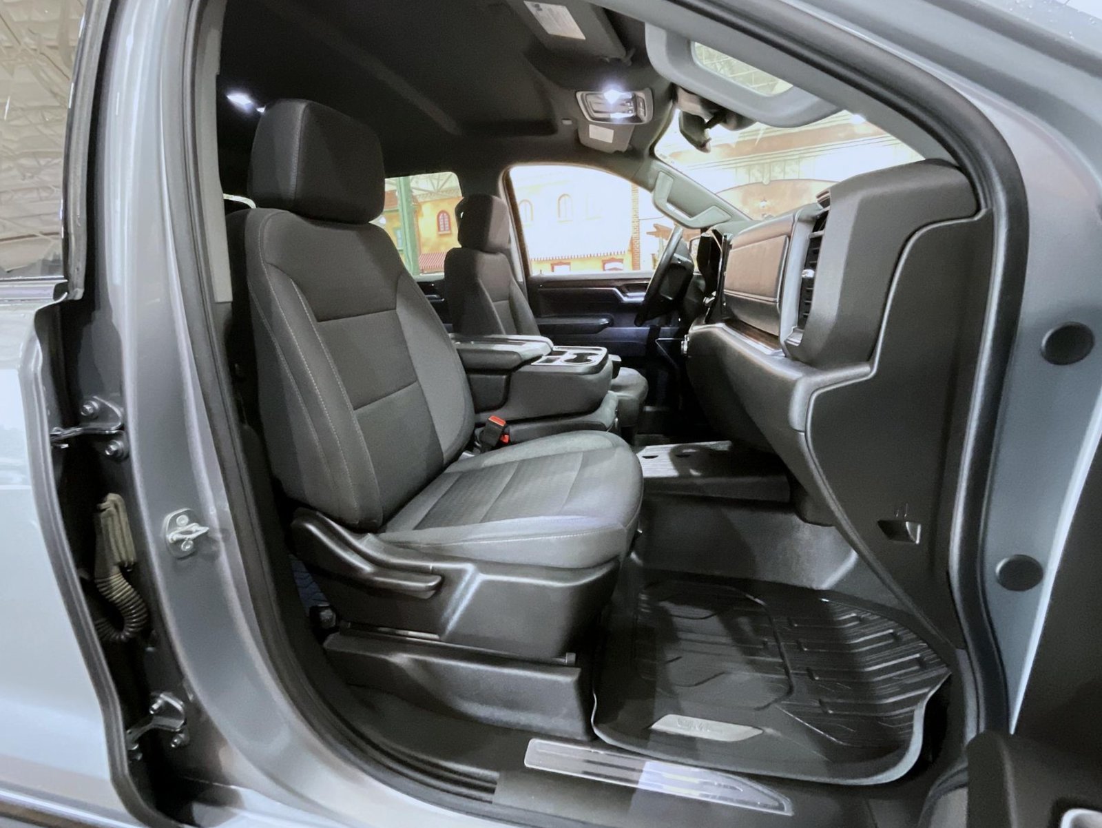 2024 GMC Sierra 1500 Elevation - Photo 16