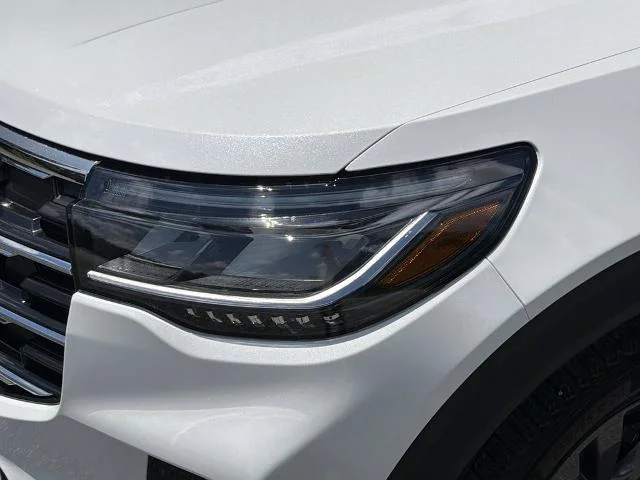 New 2026 Star White Metallic Tri-Coat Ford Active image 28