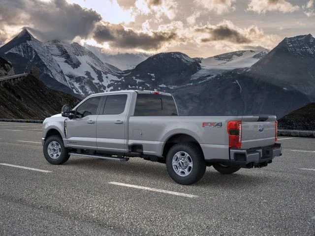 New 2026 Avalanche Ford XLT image 4