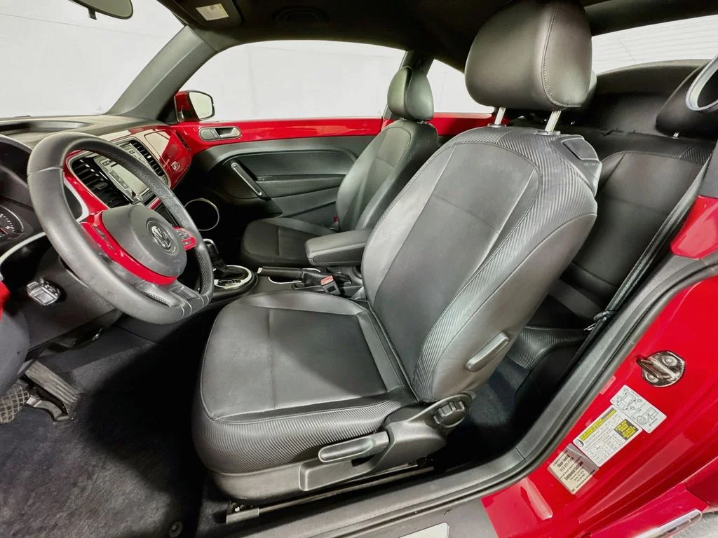 Used 2012 Red Volkswagen 2.5L image 24