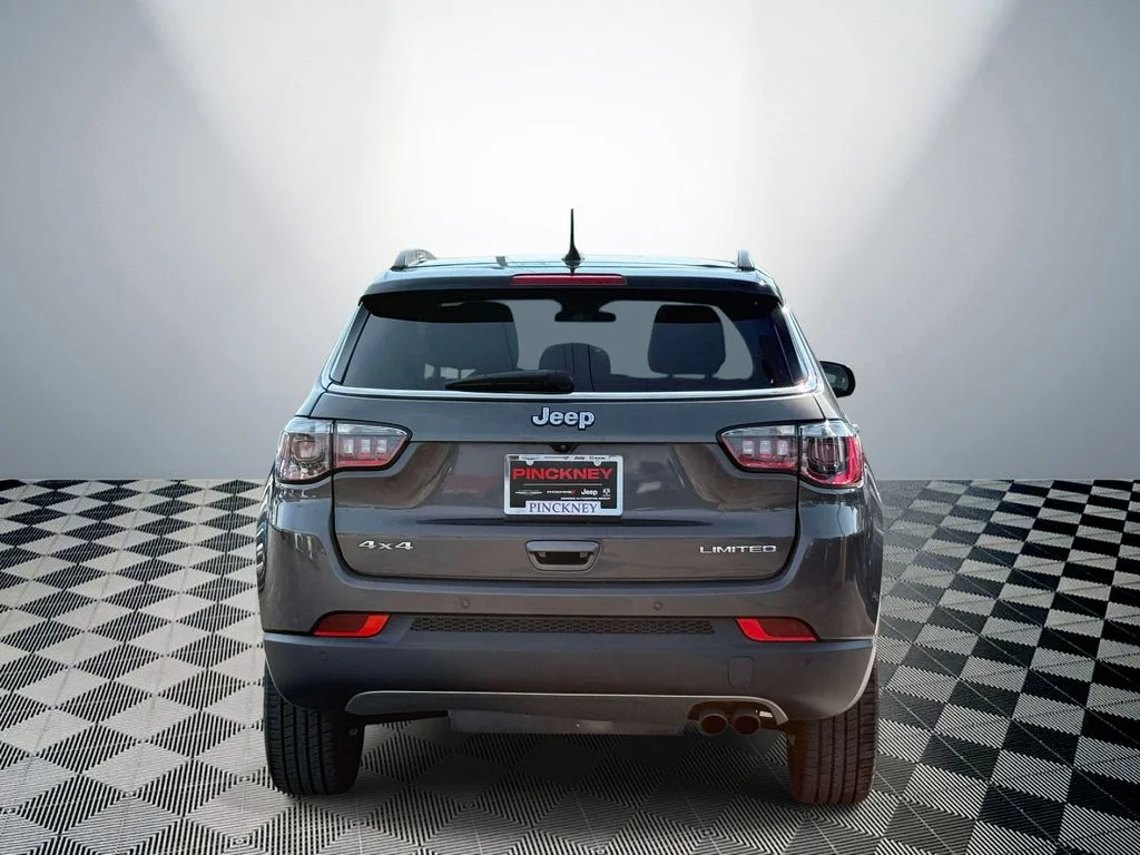 Used 2022 Gray Jeep Limited image 6