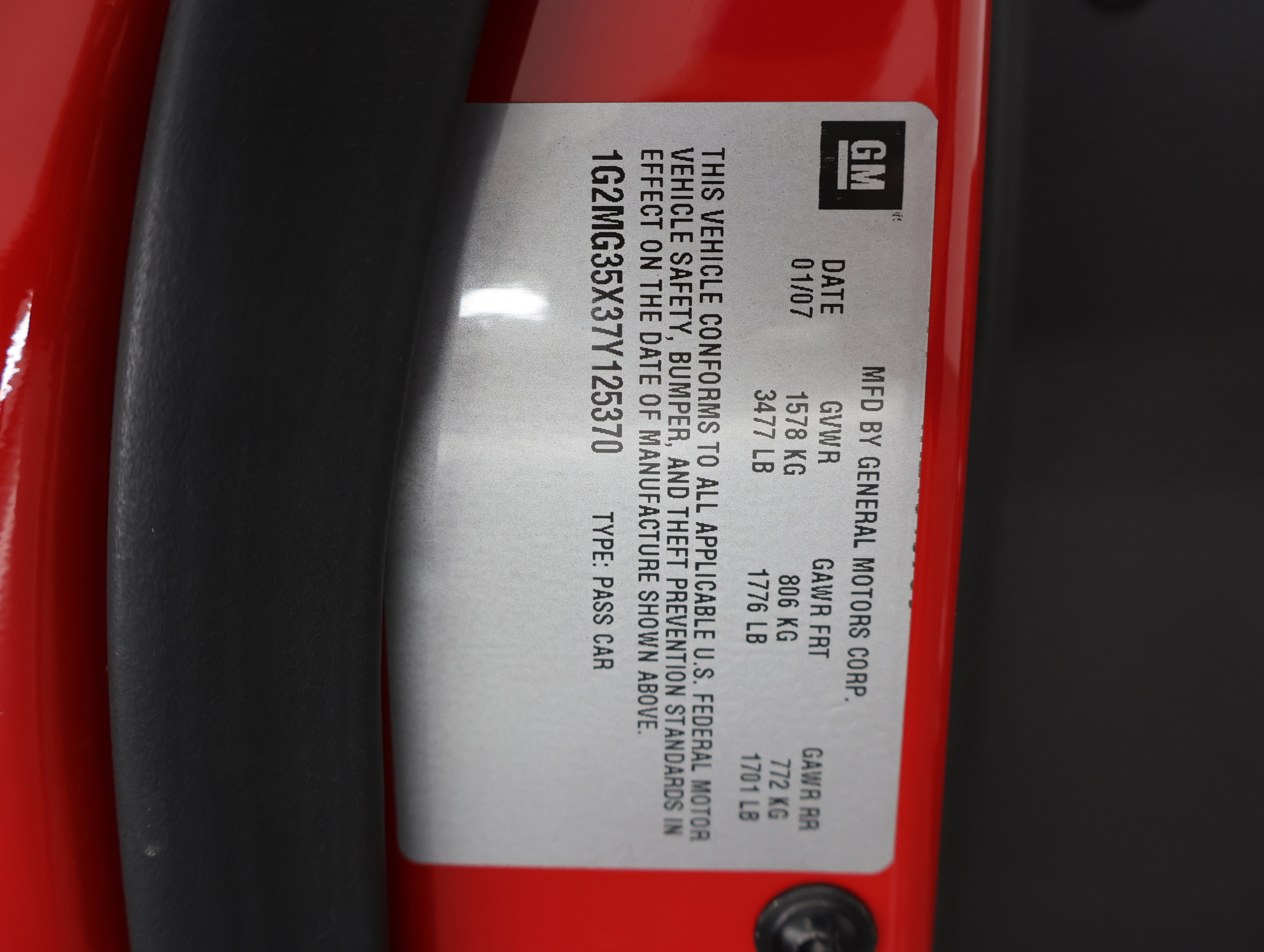 Used 2007 Aggressive (Victory Red) Pontiac GXP Convertible: GXP-CONVERTIBLE-5 SPEED STICK-BLACK LEATHER-LIKE NEW TIRES image 46