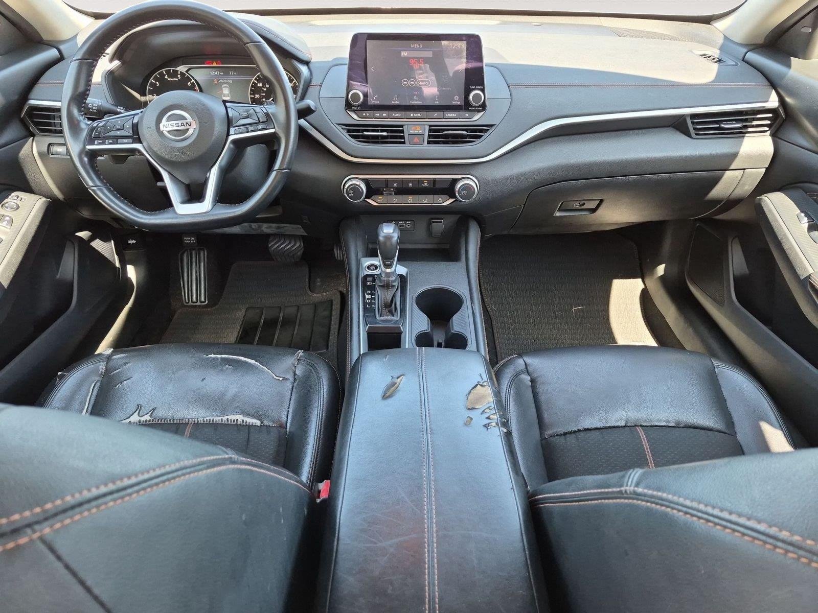 Used 2020 Super Black Nissan 2.5 SR image 12