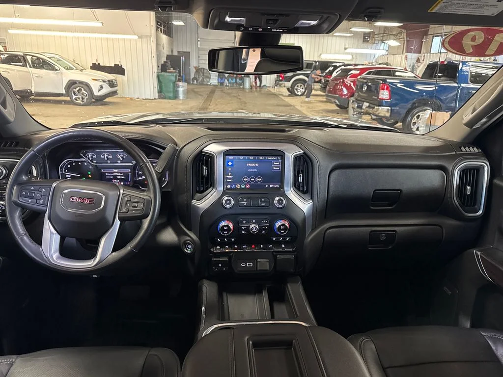 Used 2019 Silver GMC SLT image 18
