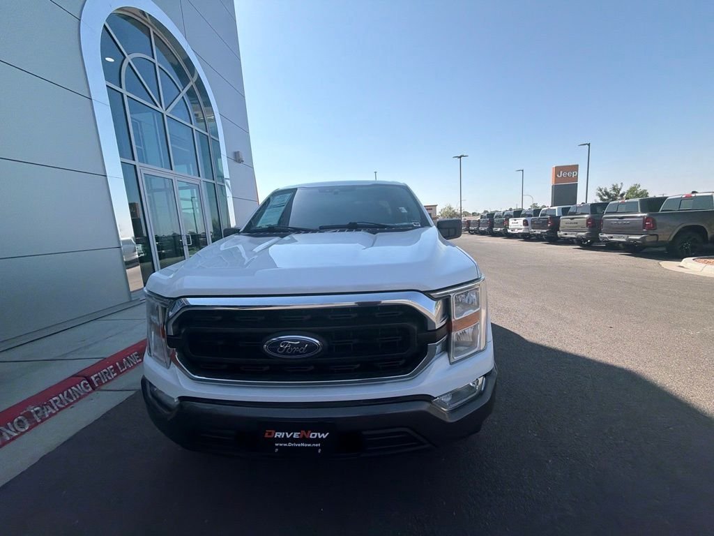 Used 2021 White Ford XLT image 2