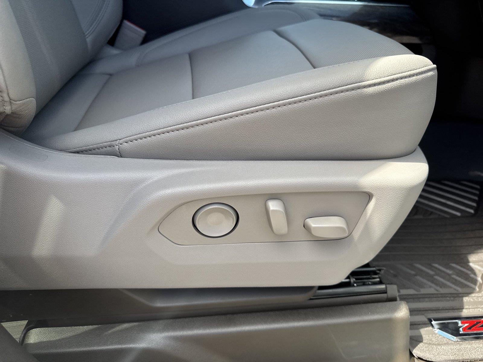 2026 Chevrolet Silverado 1500 LTZ - Photo 40