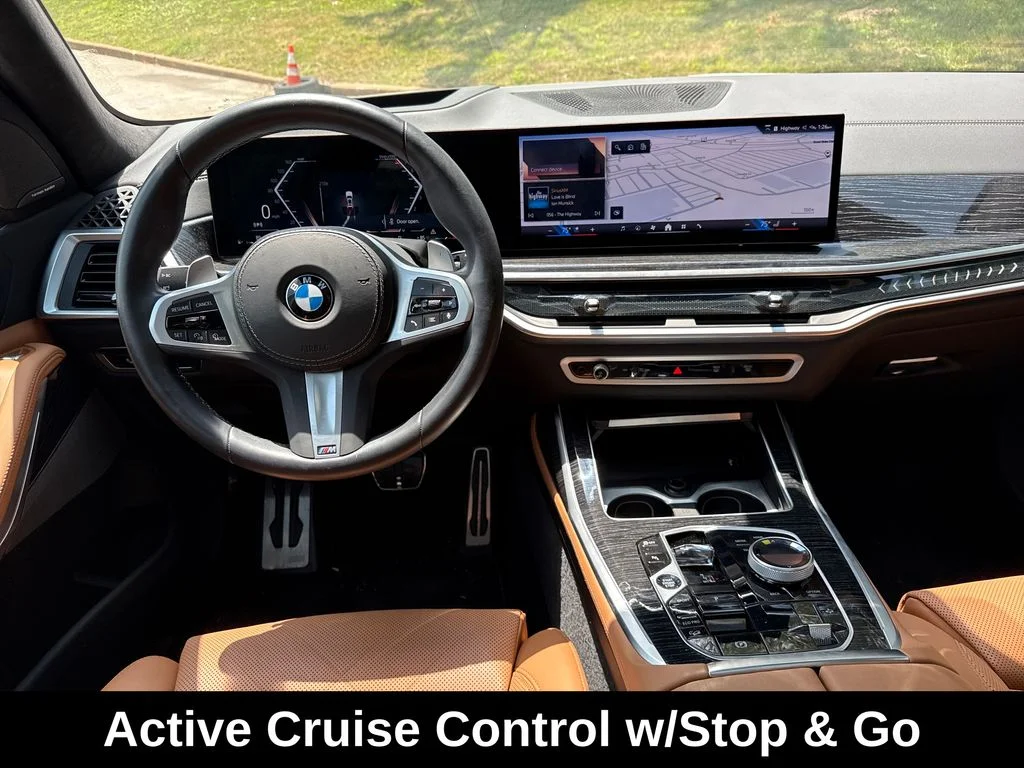Used 2024 White BMW xDrive40i image 23