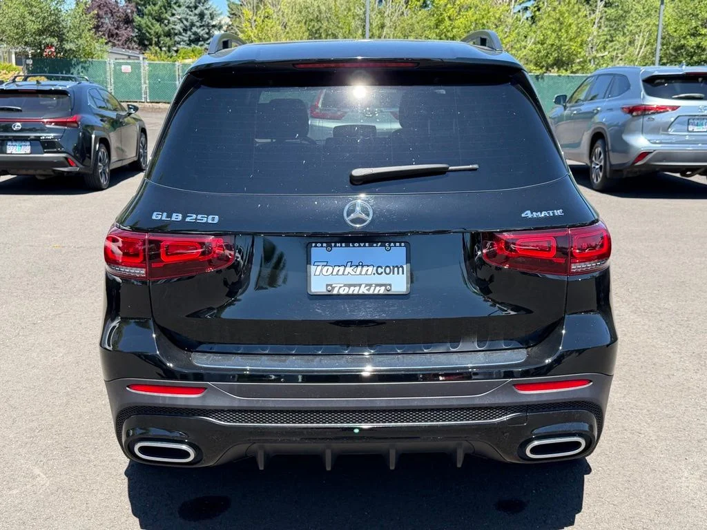 Used 2023 Night Black Mercedes-Benz GLB 250 image 6