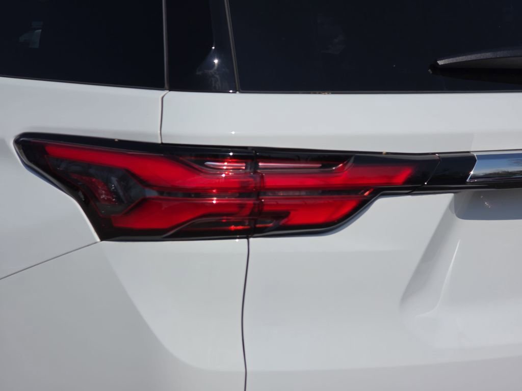 Certified Used 2023 Summit White Chevrolet LT Cloth image 34