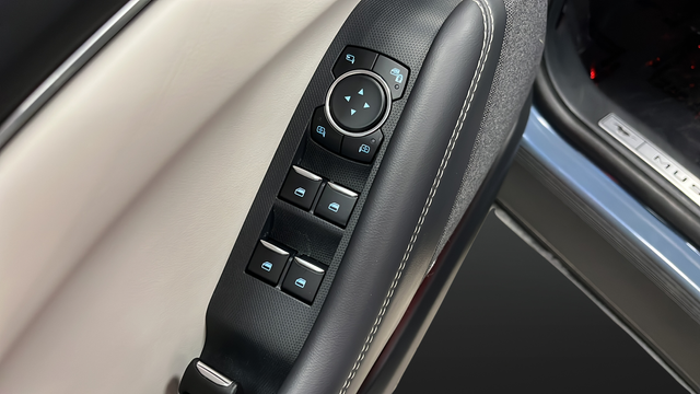 Used 2023 Vapor Blue Metallic Ford Premium image 21