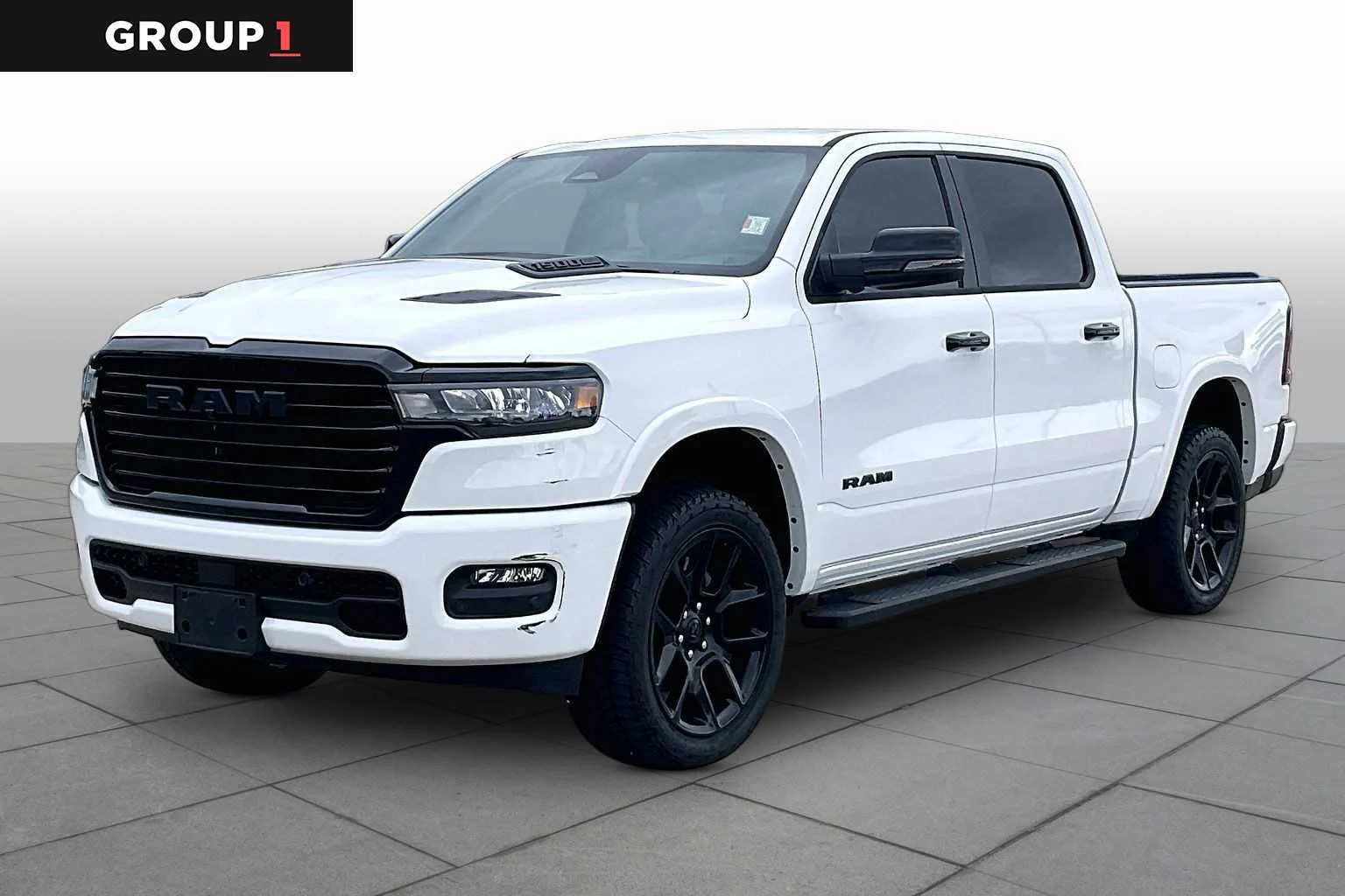 2025 RAM 1500 Laramie 4x4 Crew Cab 5'7's photo