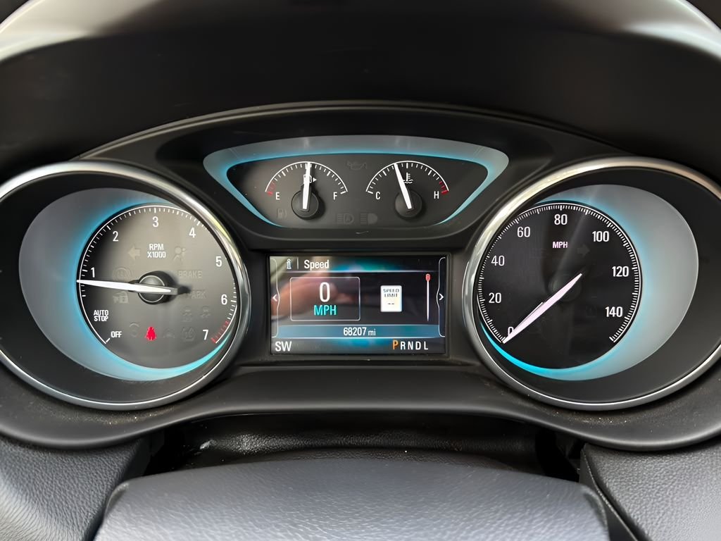 Used 2017 White Buick Essence image 14