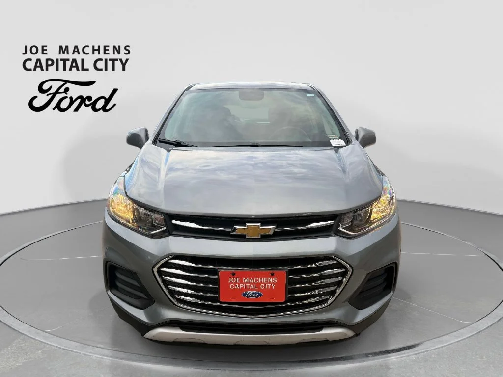Used 2020 Gray Chevrolet LS image 10