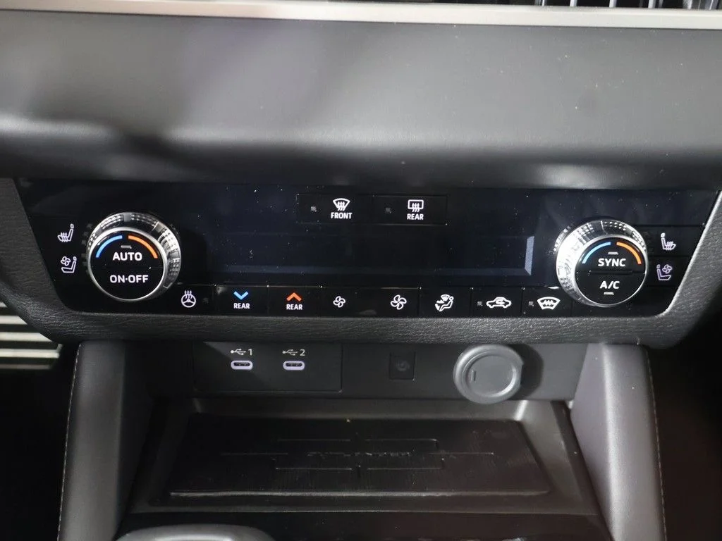 New 2026 Gray Mitsubishi Black Edition image 54