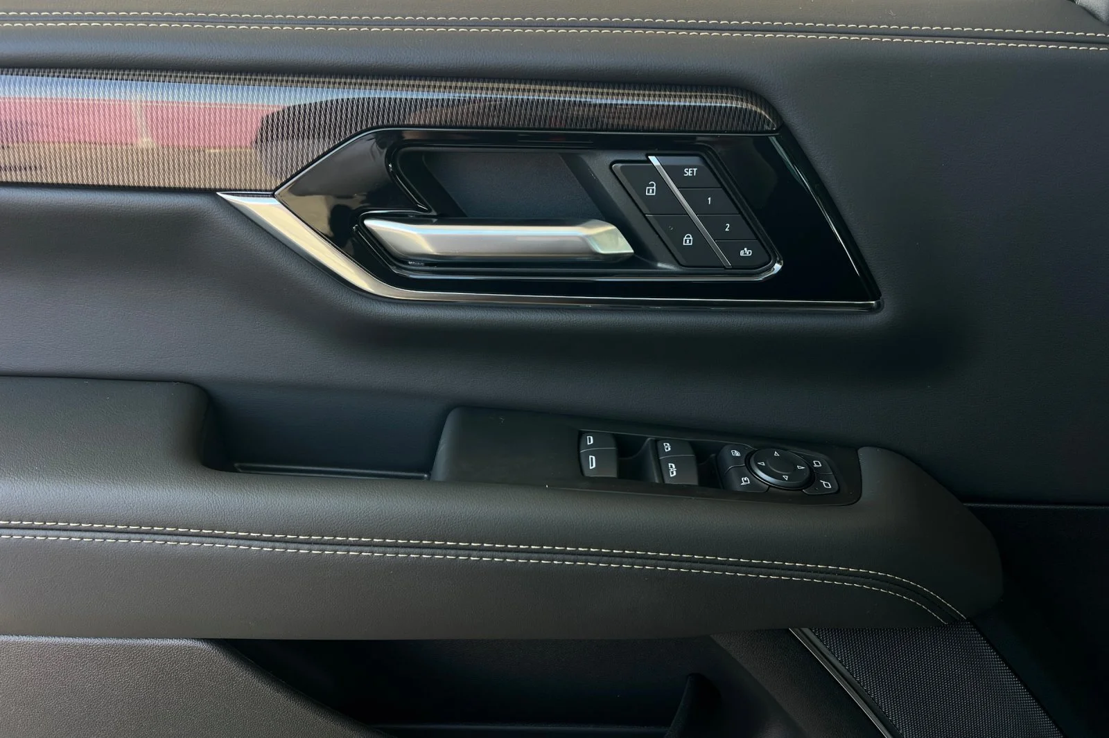 2026 GMC Yukon Elevation - Photo 9