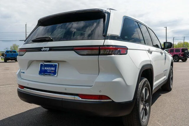 Used 2023 White Jeep 4xe image 6
