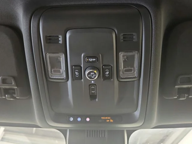 Used 2025 Black Chevrolet Premier image 54