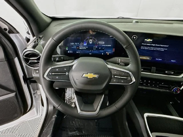 New 2027 Summit White Chevrolet LT image 13