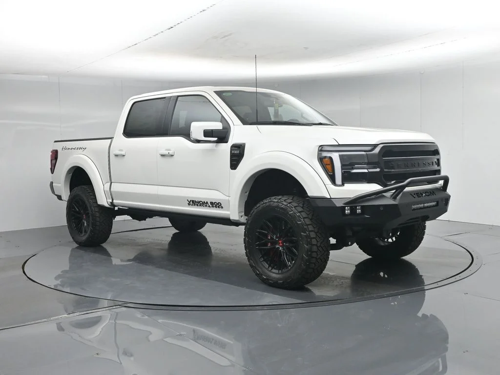 New 2026 Star White Metallic Tri-Coat Ford Lariat image 29