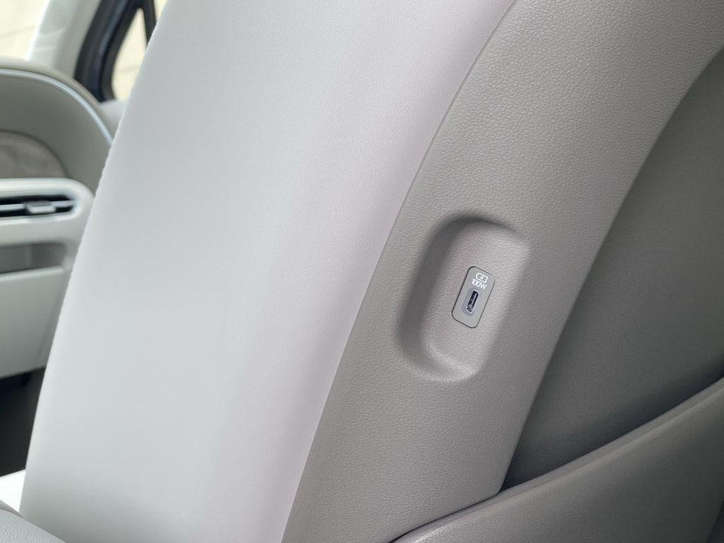 New 2026 Pacific Sapphire Hyundai Blue SEL 8P image 31