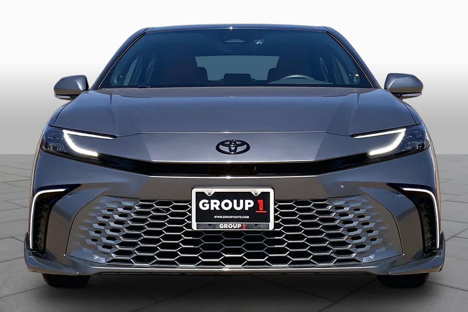 Used 2025 Heavy Metal Toyota XSE image 4