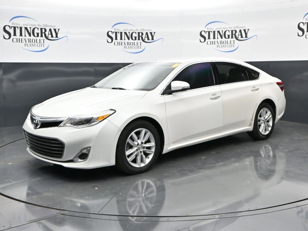 Used 2014 White Toyota Limited image 3