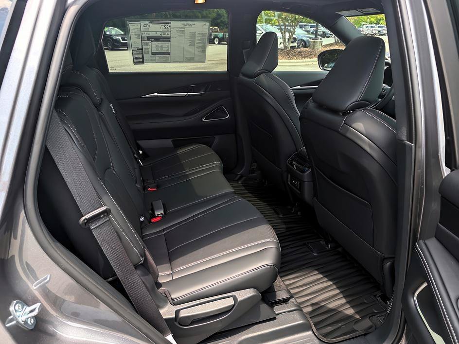 New 2027 Graphite Shadow INFINITI SPORT image 22