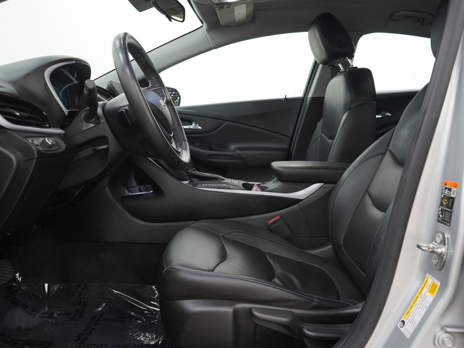 Used 2018 Silver Ice Metallic Chevrolet Lt image 21