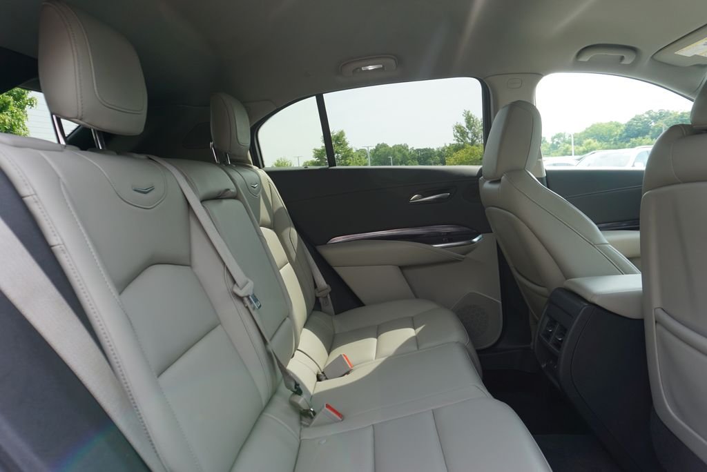 Used 2022 Radiant Silver Metallic Cadillac Luxury image 48