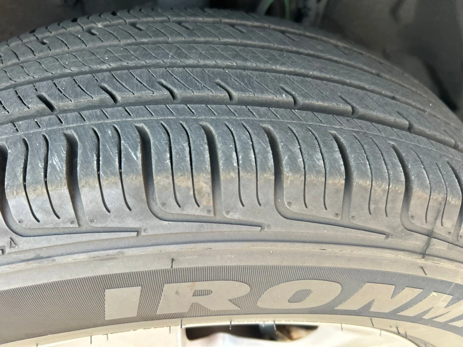 Used 2025 White Toyota XLE image 7