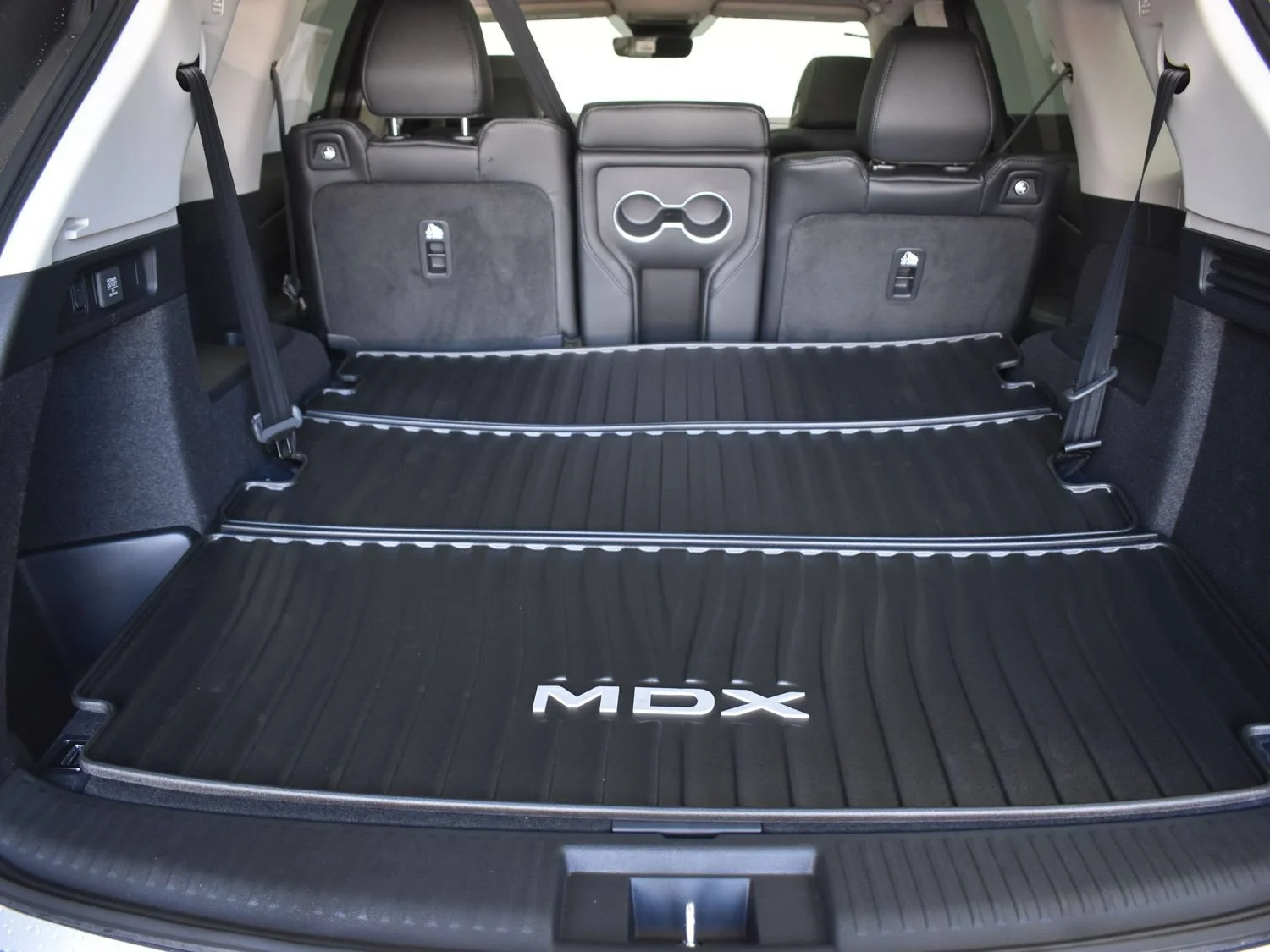 New 2026 Solar Silver Metallic Acura 4MDX image 24