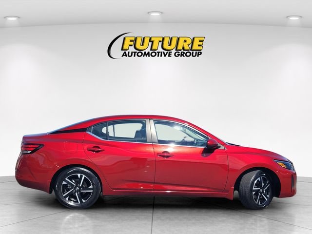Used 2025 Red Nissan SV image 3