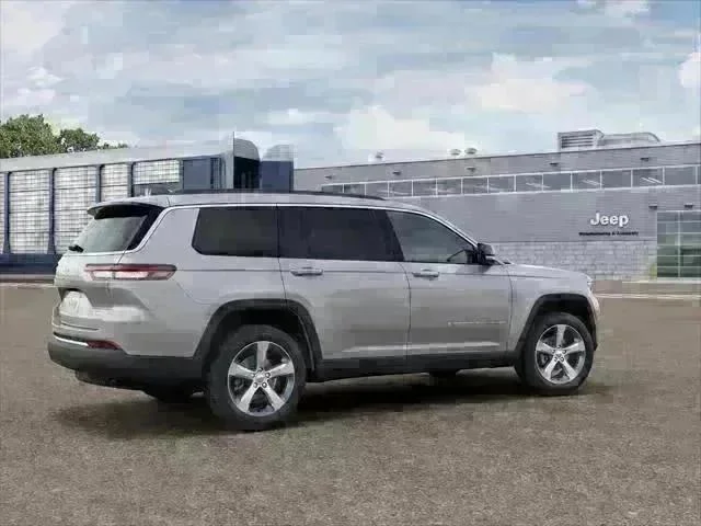 New 2026 Silver Zynith Exterior Paint Jeep Limited image 35