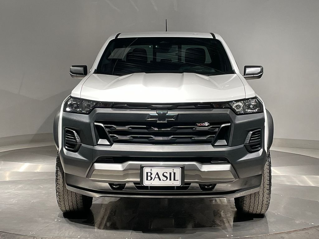 Used 2023 White Chevrolet Trail Boss image 9