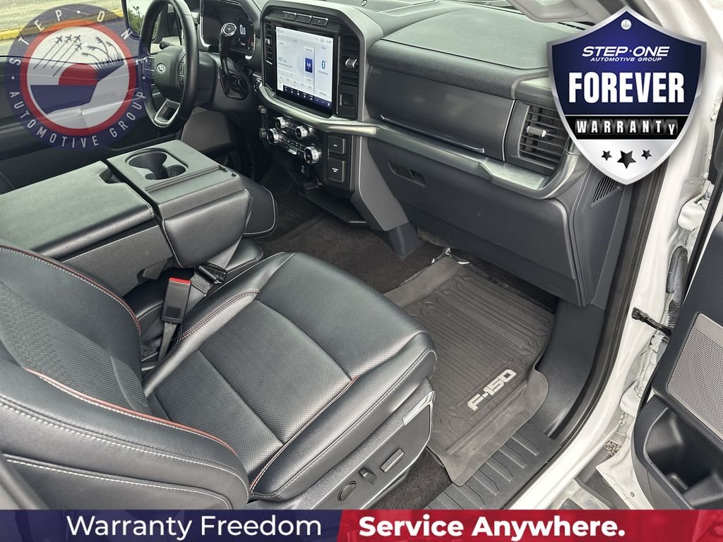 Used 2022 White Ford Lariat image 36