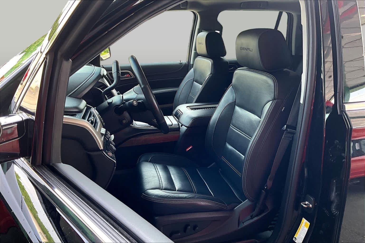Used 2019 Onyx Black GMC Denali image 9