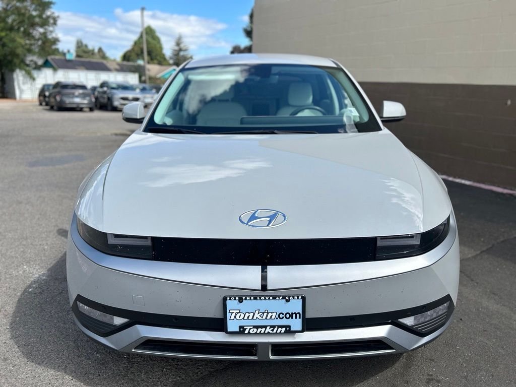 Used 2023 Gray Hyundai SEL image 12