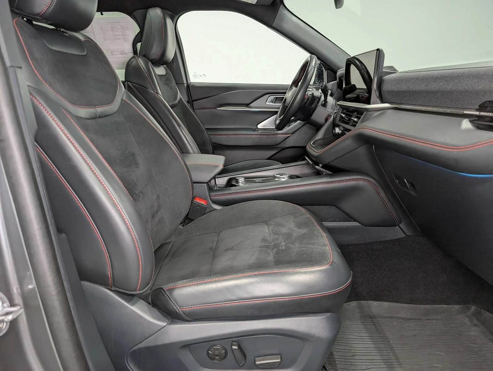 Used 2025 Carbonized Gray Metallic Ford ST image 45