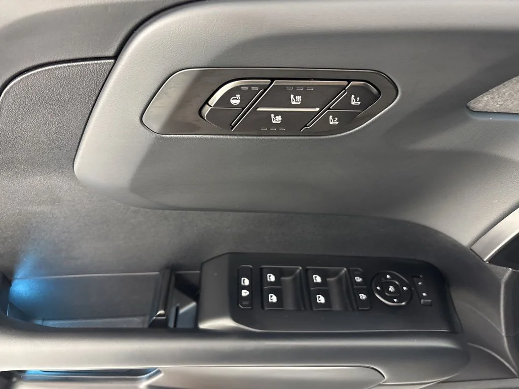 New 2027 Wolf Gray Kia X-LINE SX image 30