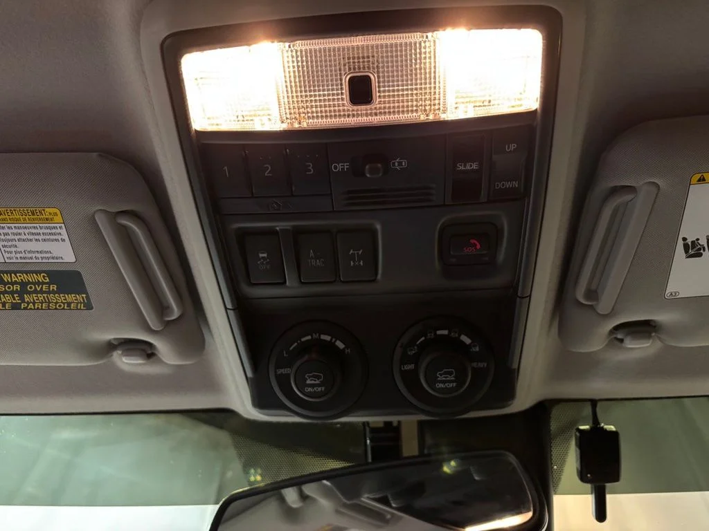 Used 2020 Midnight Black Metallic Toyota Venture image 17