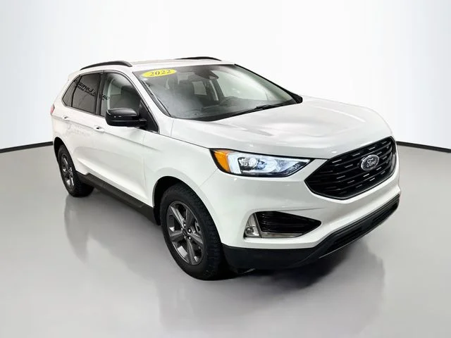Certified Used 2022 Oxford White Ford SEL image 1