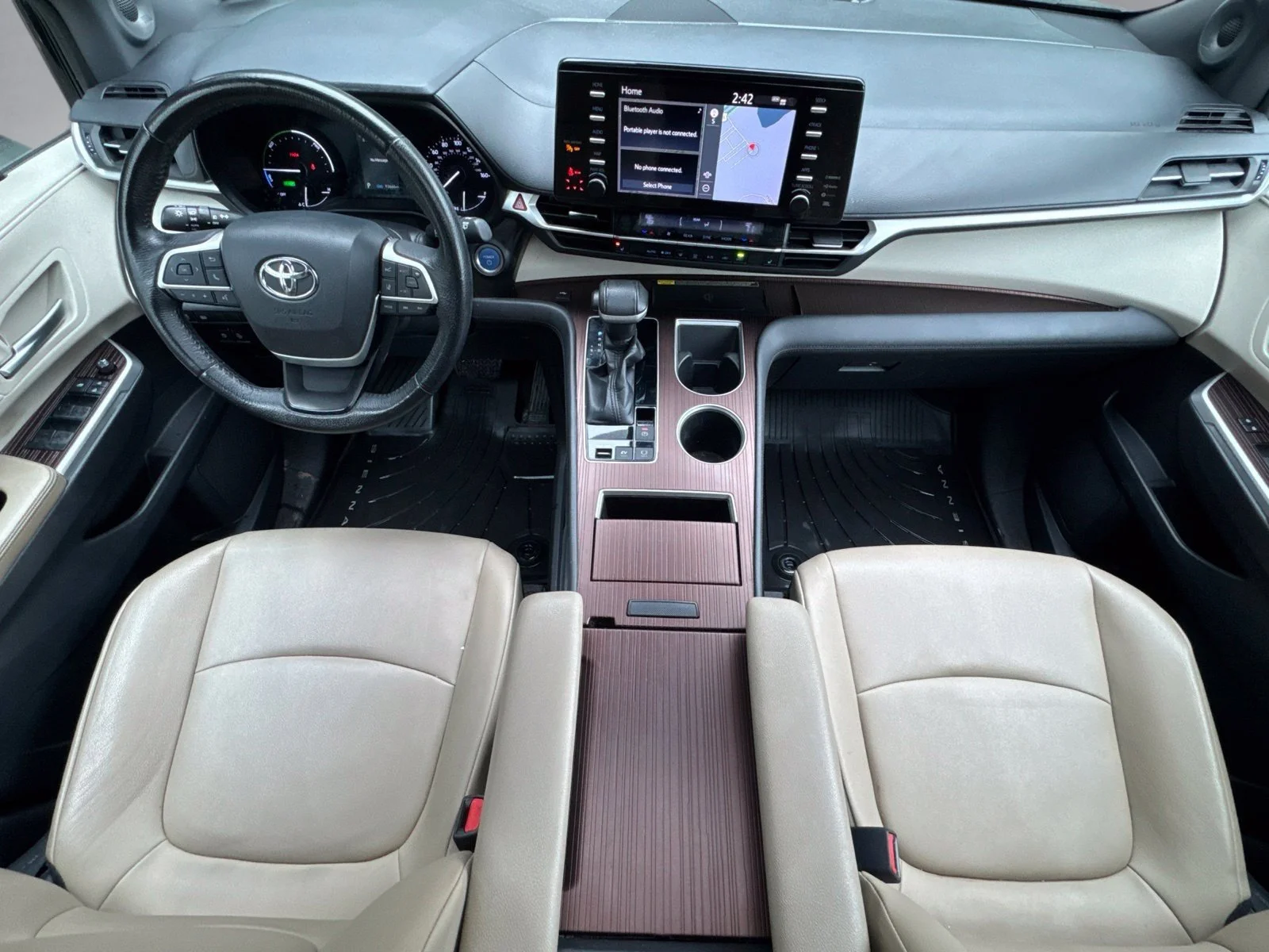 Used 2021 Midnight Black Metallic Toyota XLE image 3
